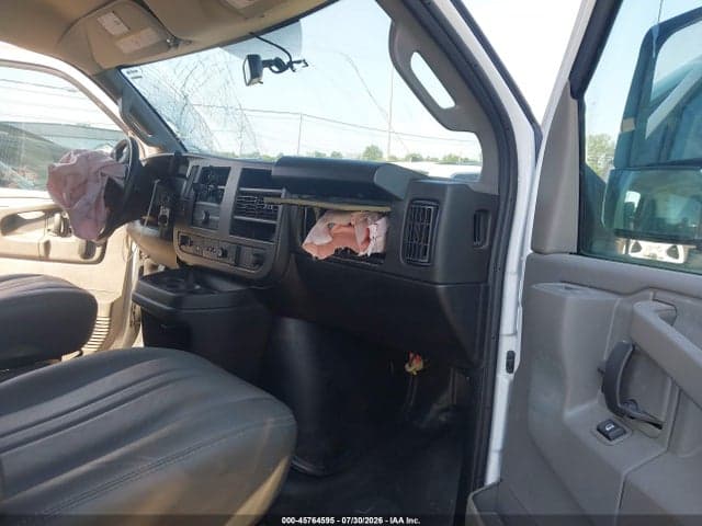 2024 GMC SAVANA CUTAWAY WORK VAN 7