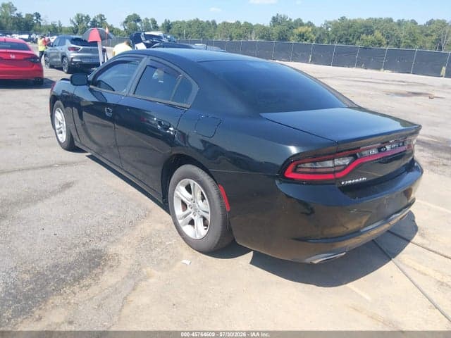 2017 DODGE CHARGER SE RWD 3