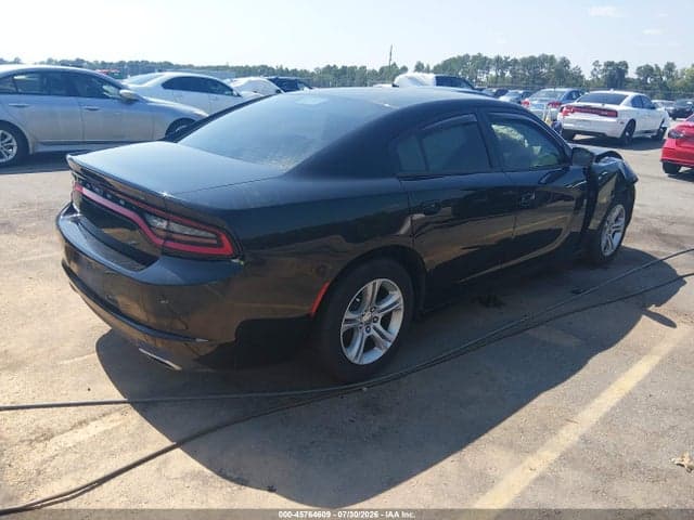 2017 DODGE CHARGER SE RWD 4