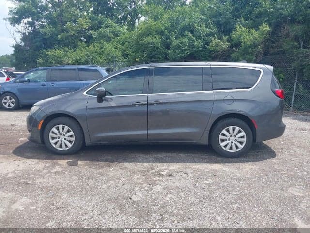 2018 CHRYSLER PACIFICA L 14