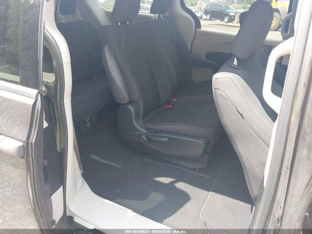 2018 CHRYSLER PACIFICA L 8