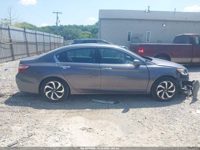 2017 HONDA ACCORD EX 13