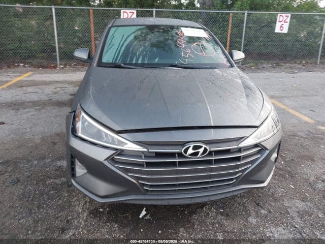 2020 HYUNDAI ELANTRA SE 13