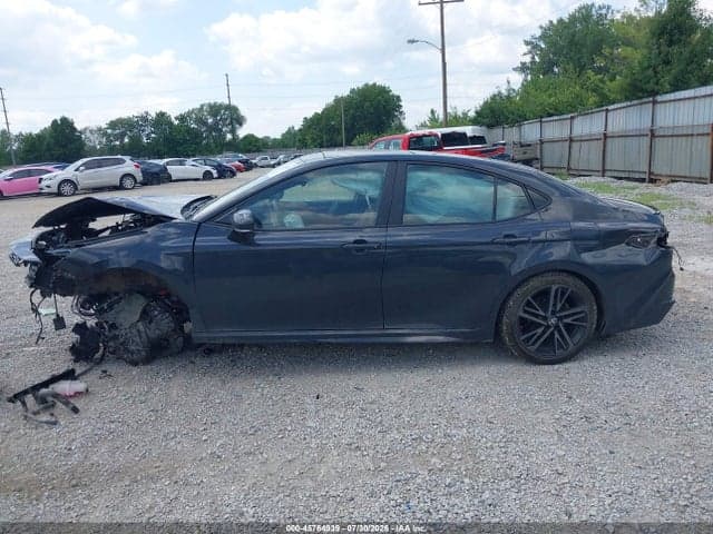 2025 TOYOTA CAMRY XSE 14