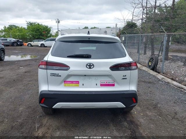 2026 TOYOTA COROLLA CROSS LE 16