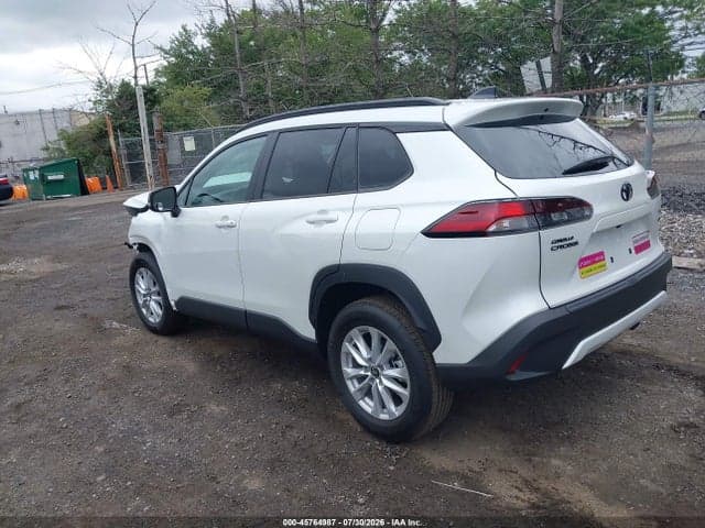2026 TOYOTA COROLLA CROSS LE 3