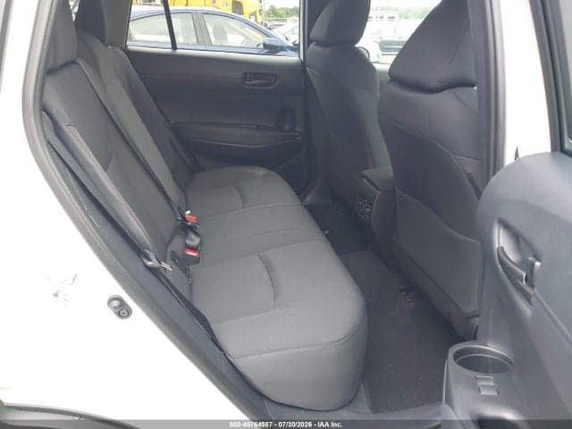 2026 TOYOTA COROLLA CROSS LE 8