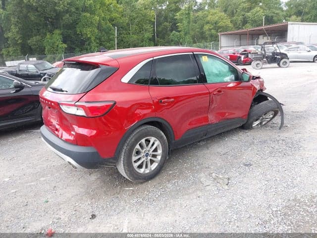 2020 FORD ESCAPE SE 4