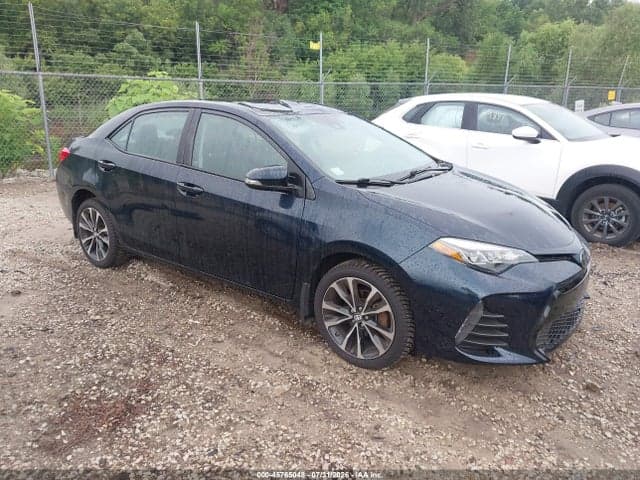 2017 TOYOTA COROLLA SE 1