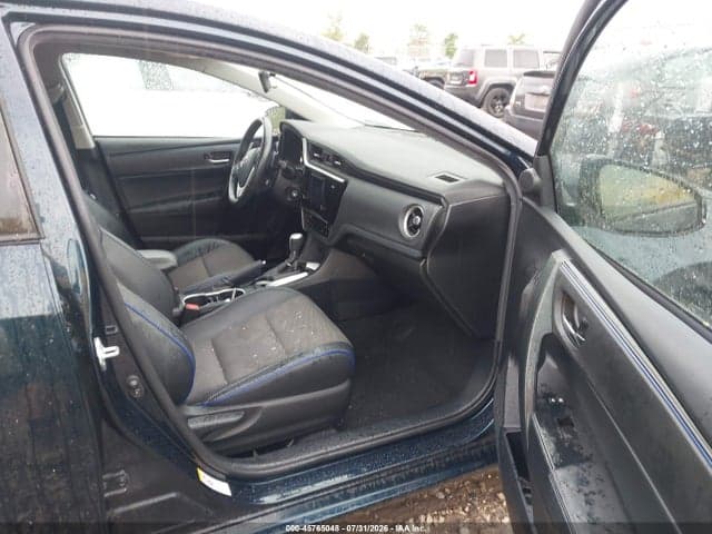 2017 TOYOTA COROLLA SE 5