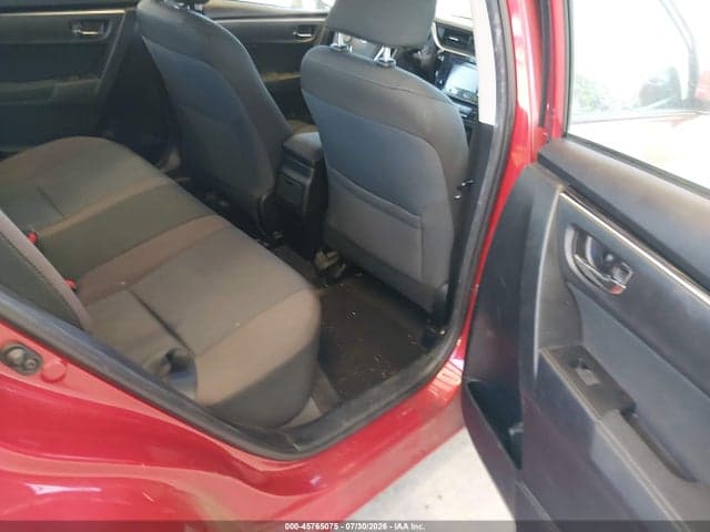 2017 TOYOTA COROLLA LE 8