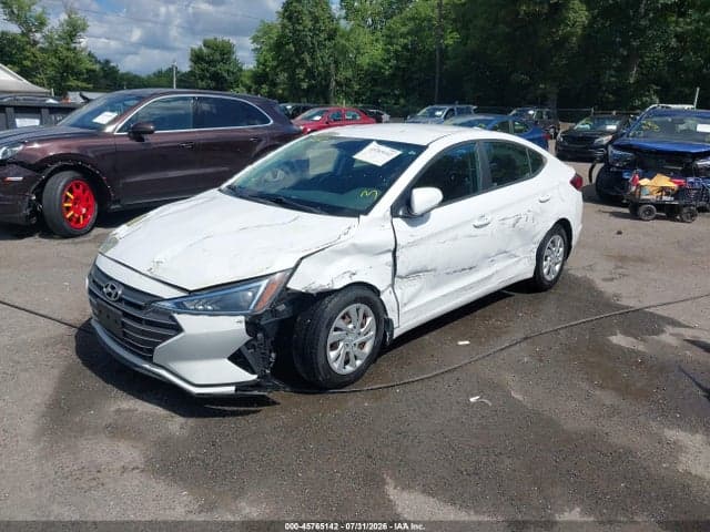 2019 HYUNDAI ELANTRA SE 2