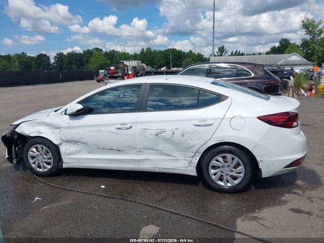 2019 HYUNDAI ELANTRA SE 14