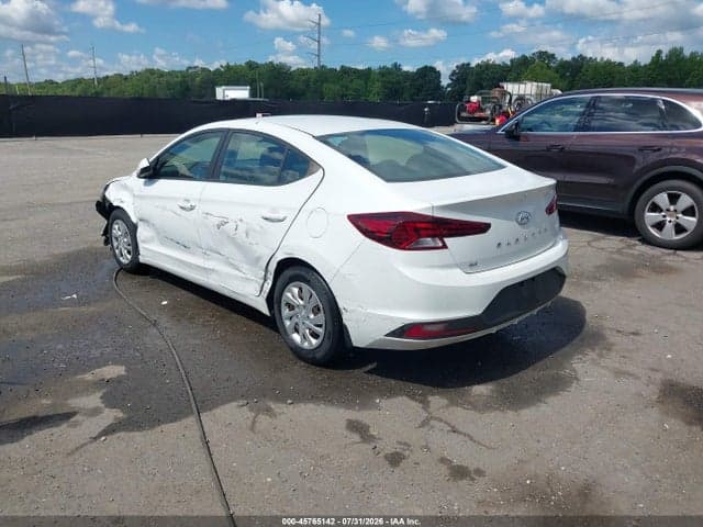 2019 HYUNDAI ELANTRA SE 3