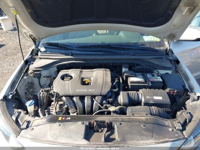 2017 HYUNDAI ELANTRA SE 10