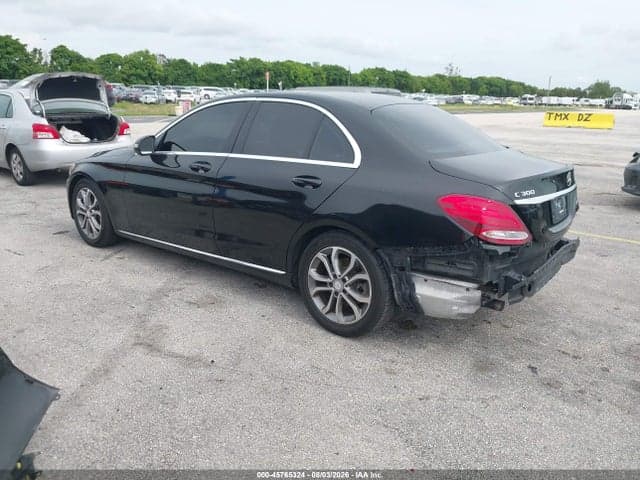 2017 MERCEDES-BENZ C 300 3