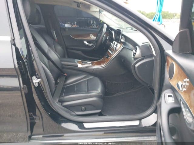 2017 MERCEDES-BENZ C 300 5
