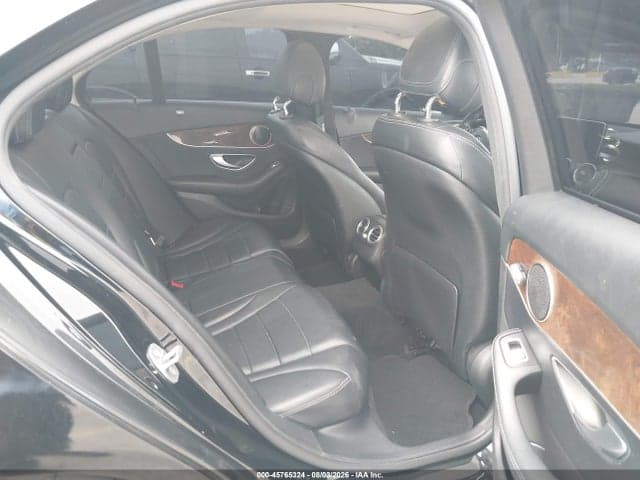 2017 MERCEDES-BENZ C 300 8
