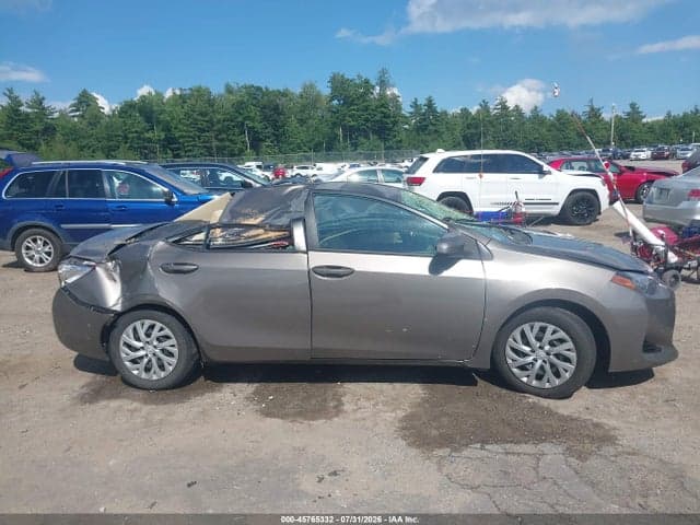 2018 TOYOTA COROLLA LE 17