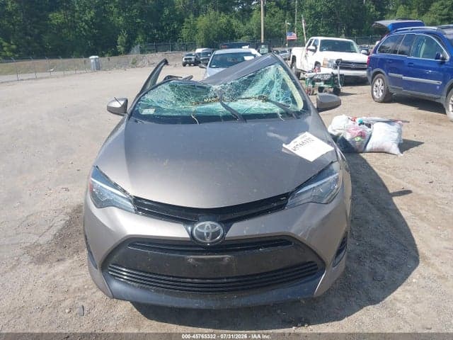 2018 TOYOTA COROLLA LE 18