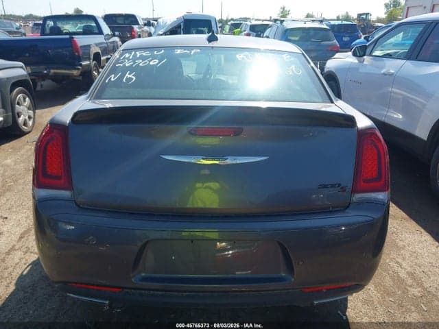 2018 CHRYSLER 300 300S 16