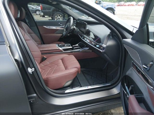 2025 BMW I7 EDRIVE50 5