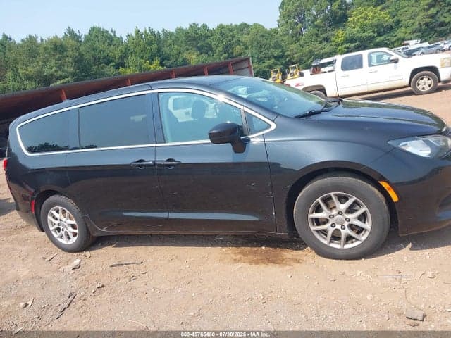 2019 CHRYSLER PACIFICA TOURING 13