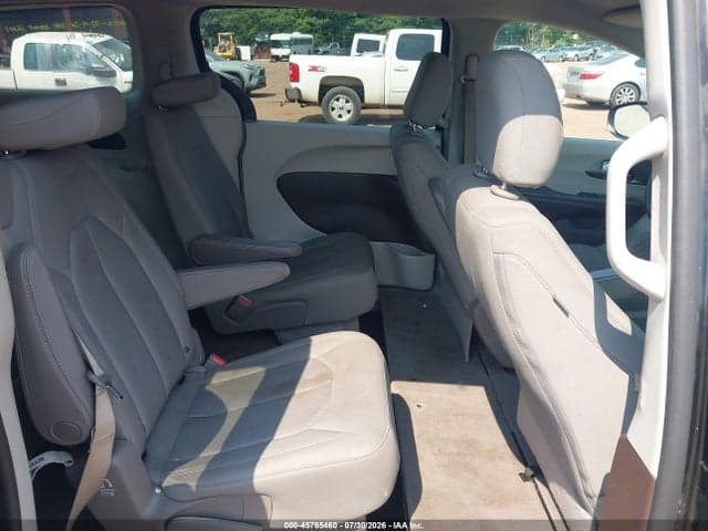 2019 CHRYSLER PACIFICA TOURING 8