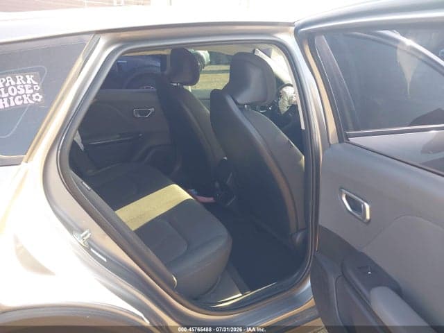 2025 KIA K4 LXS 8