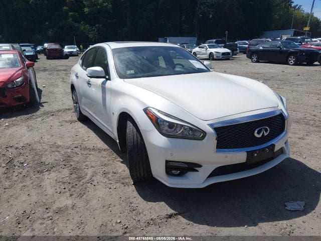 2017 INFINITI Q70 3.7X - 1