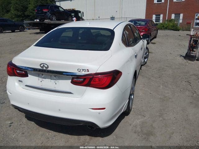 2017 INFINITI Q70 3.7X 4
