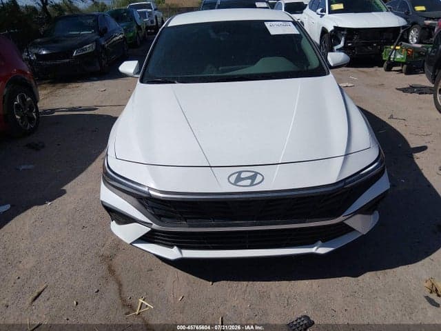 2025 HYUNDAI ELANTRA SE 12