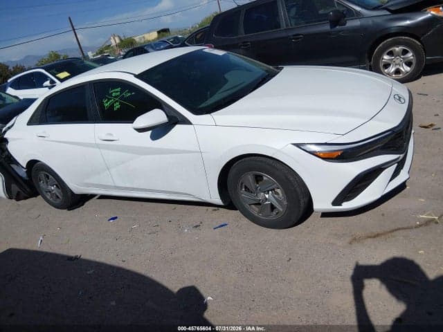 2025 HYUNDAI ELANTRA SE 13