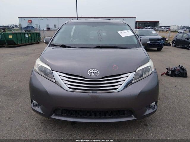 2017 TOYOTA SIENNA LIMITED PREMIUM 7 PASSENGER 12