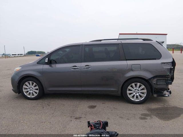 2017 TOYOTA SIENNA LIMITED PREMIUM 7 PASSENGER 14
