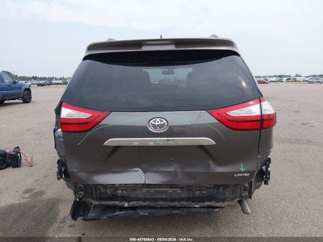 2017 TOYOTA SIENNA LIMITED PREMIUM 7 PASSENGER 16