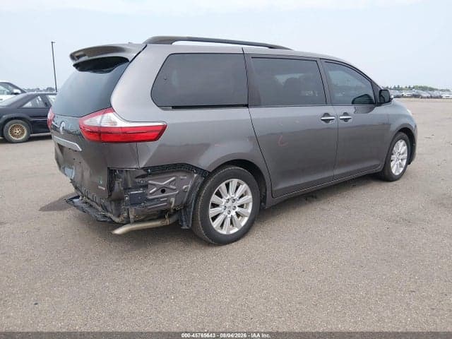 2017 TOYOTA SIENNA LIMITED PREMIUM 7 PASSENGER 4