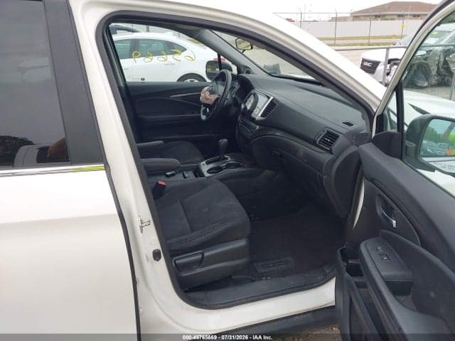 2017 HONDA PILOT EX 5