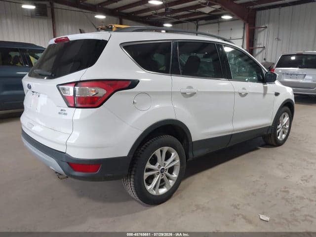 2018 FORD ESCAPE SE 4