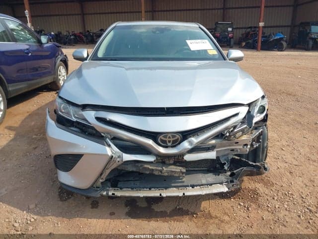 2018 TOYOTA CAMRY SE 12