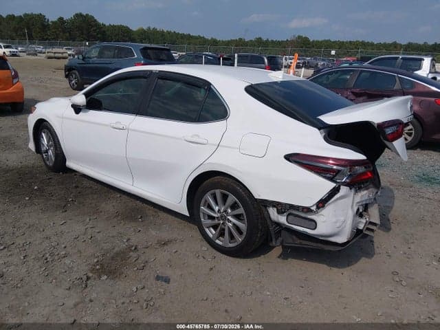 2021 TOYOTA CAMRY LE 3