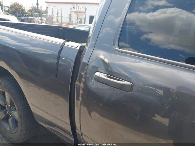 2017 RAM 1500 EXPRESS 4X2 6'4 BOX 6