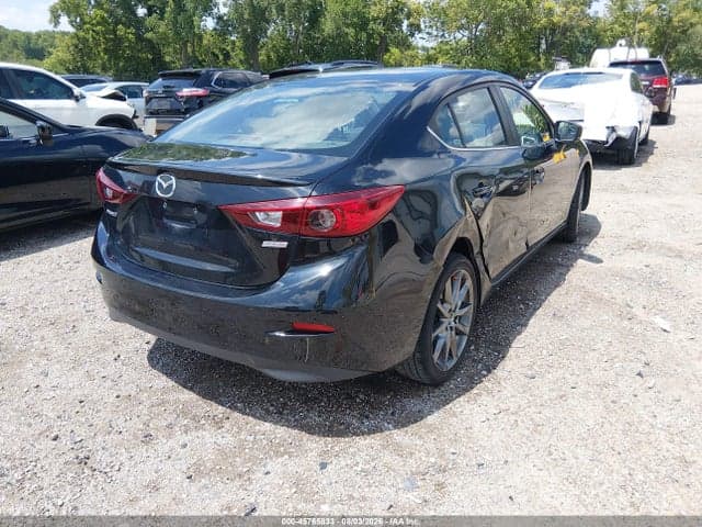 2018 MAZDA MAZDA3 TOURING 4
