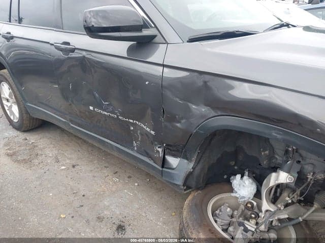 2025 JEEP GRAND CHEROKEE L LAREDO X 4X2 17