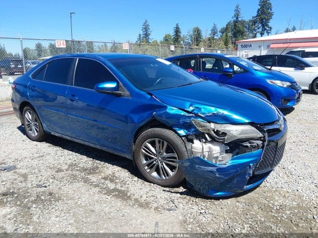 2017 TOYOTA CAMRY SE - 1