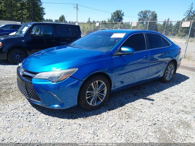 2017 TOYOTA CAMRY SE 2