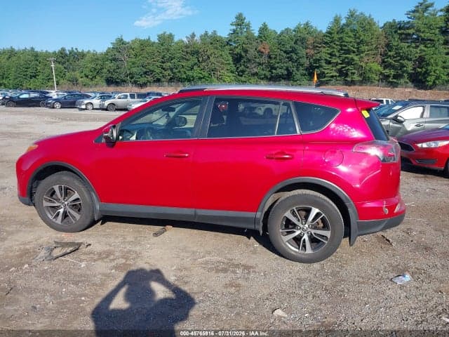 2017 TOYOTA RAV4 XLE 14