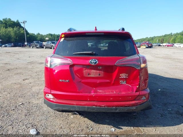 2017 TOYOTA RAV4 XLE 16
