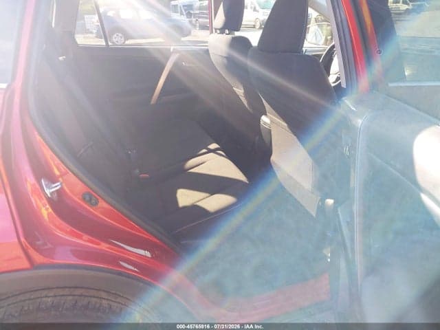 2017 TOYOTA RAV4 XLE 8
