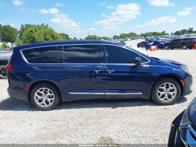 2017 CHRYSLER PACIFICA TOURING-L 13